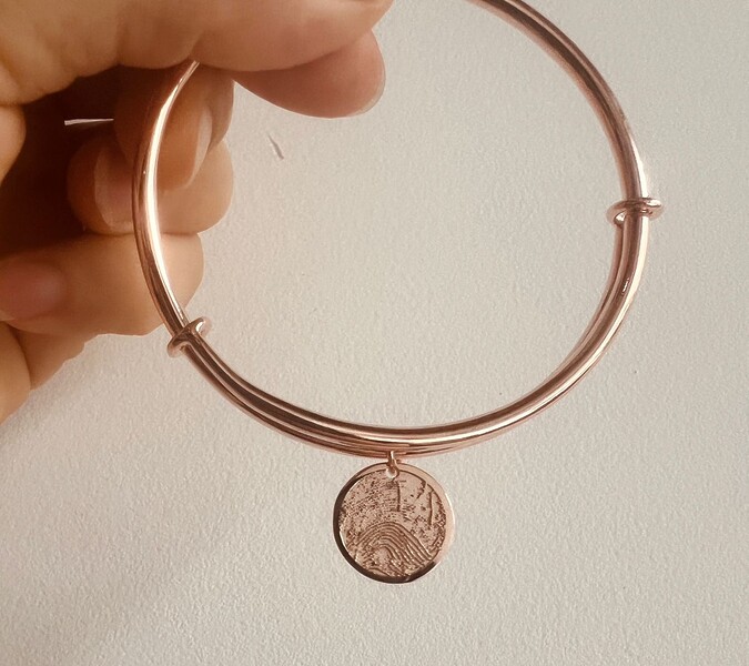 Armband Armreif 925 Silber Vergoldet Rose Gold Individuelle Gravur Anhaenger Fuss Handabdruck Personalisiert Fingerabdruck Fingerprint Erinnerungsschmuck Trauer Gedenk