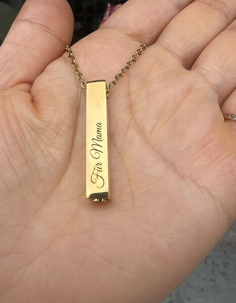 Barren Urnenschmuck Asche Vergoldet Gold Individuelle Gravur Kette Anhaenger Fuss Handabdruck Personalisiert Fingerabdruck Fingerprint Erinnerungsschmuck Trauer Gedenk