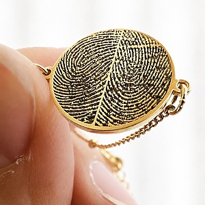 Fingerabdruck Gold Rund Anhänger Schmuck gravur personalisiert schmuck monamor