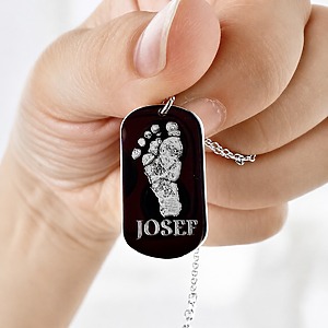 Fußabdruck Name Anhänger Produktbild Erinnerungsschmuck gravur personalisiert schmuck monamor
