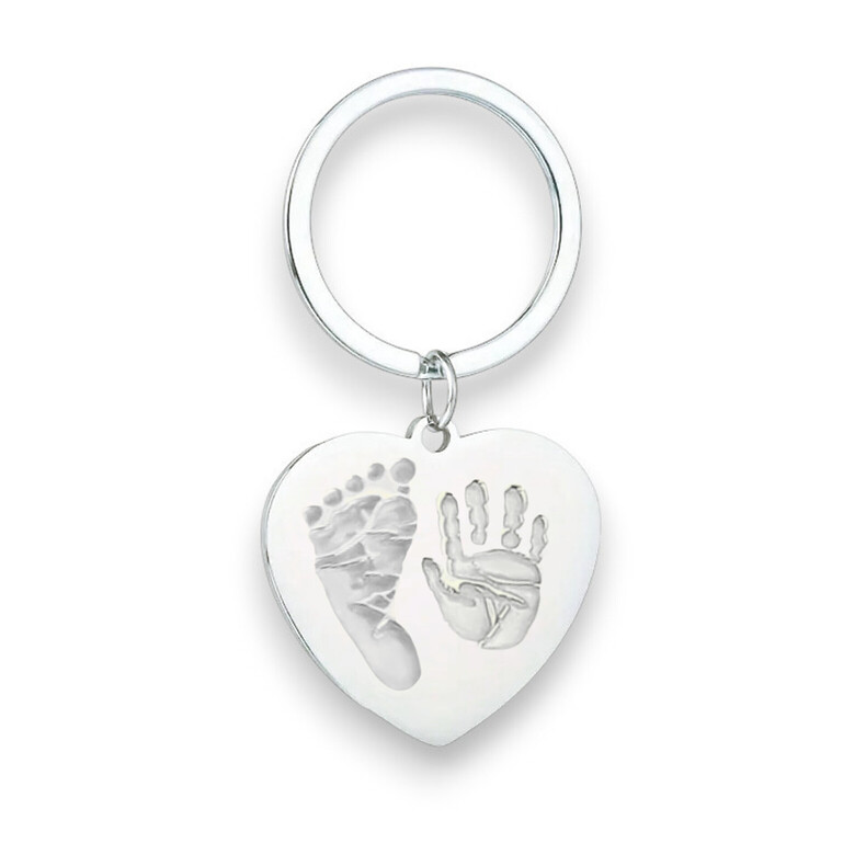 Schluesselanhaenger Hand Fussabdruck Silber Herz Individuelle Gravur Personalisiert Geschenkidee Maennerschmuck Papa Autoschluesselanhaenger Gedenkschmuck