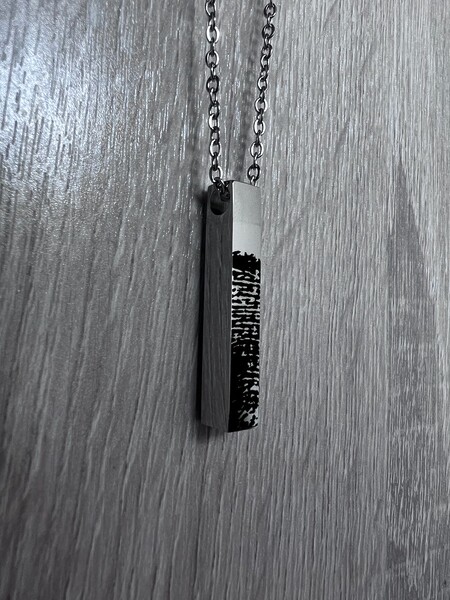 Urnenschmuck Edelstahl Befuellbar Silber Individuelle Gravur Kette Anhaenger Personalisiert Fingerabdruck Fingerprint Erinnerungsschmuck Trauer Andenken
